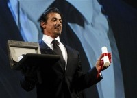 El actor y director, que ganara una nominación al Oscar por su rol y por el guión de la original "Rocky" recibe un premio a su trayectoria que tal vez nunca recibirá en Estados Unidos